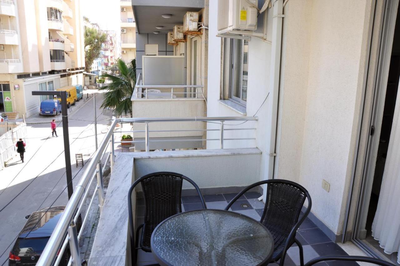 Modern Summer Apartment *